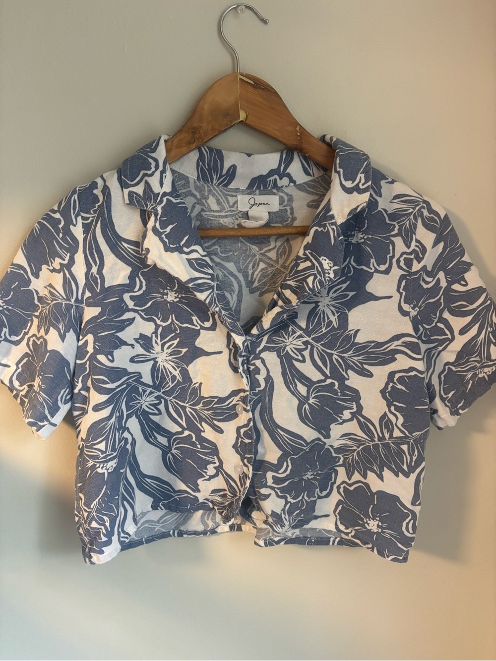 Japna Linen Cotton Blend Blue Floral Button-Front Cropped Shirt Small